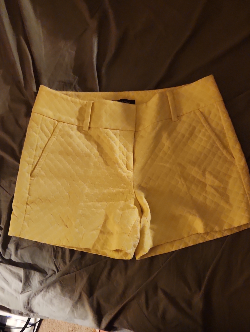 Ann Taylor Yellow Quilted  Shorts 8